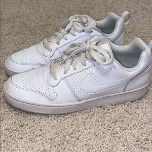 Nike low court sneakers